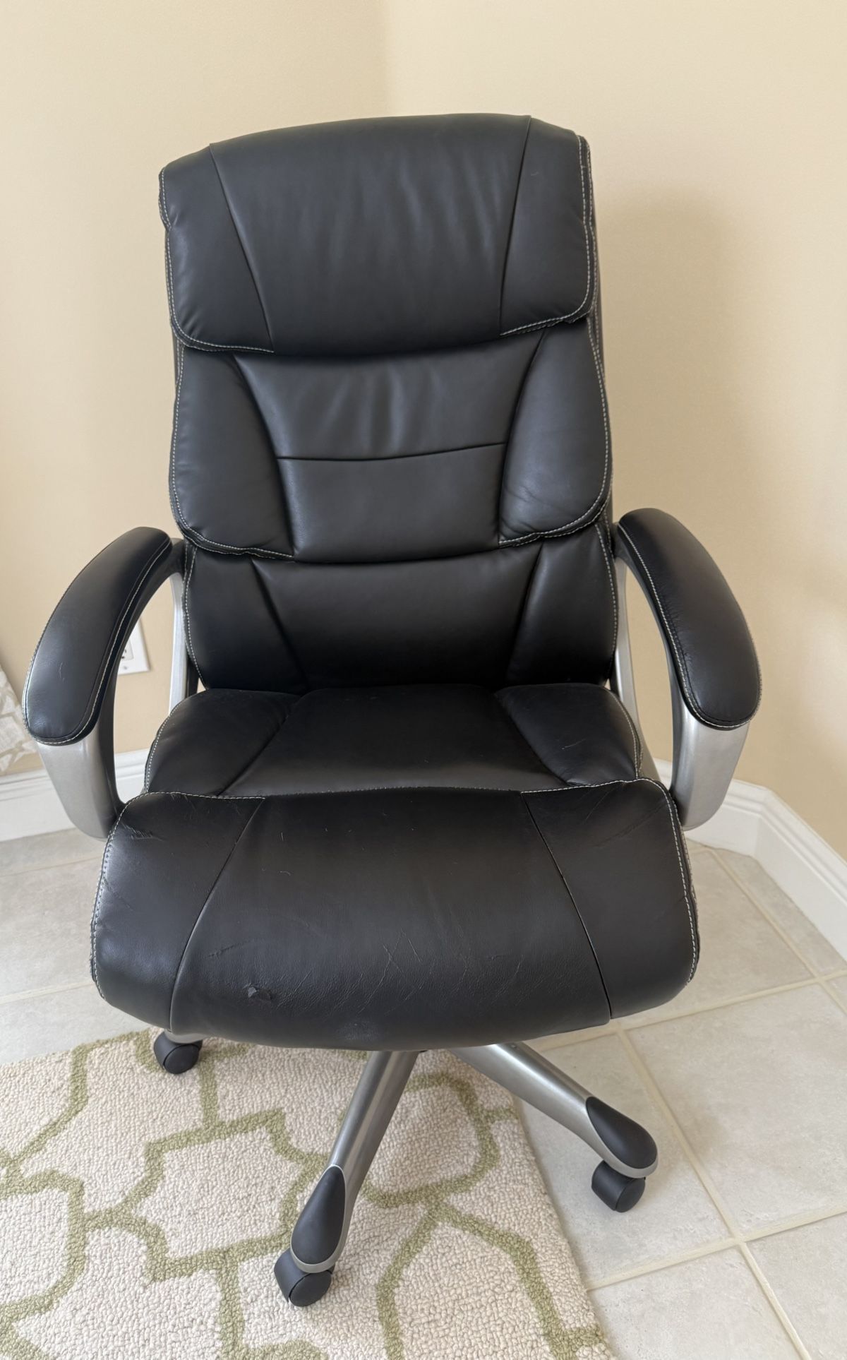 Office Desk chair FREE FREE FREE