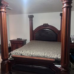 Cal King Bed, Dresser, Mirror & 2 Nightstands