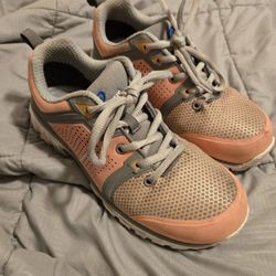 Used / Like New 7.5 Wide