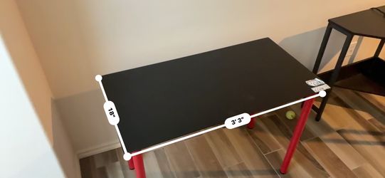 Desk Table In Perfect Condition Asking $50