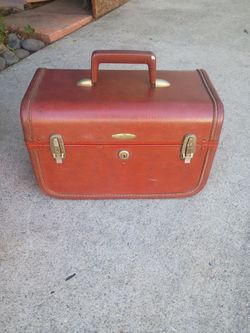 Vintage Luggage J.C. Higgins Carry On Vanity