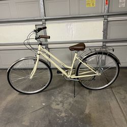 Schwinn Women’s Cruiser Bike 28”  $150 FIRM