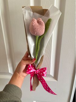 Crochet tulip