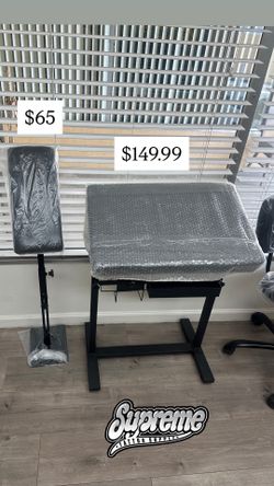 Arm Rest Tattoo Lamp Etc