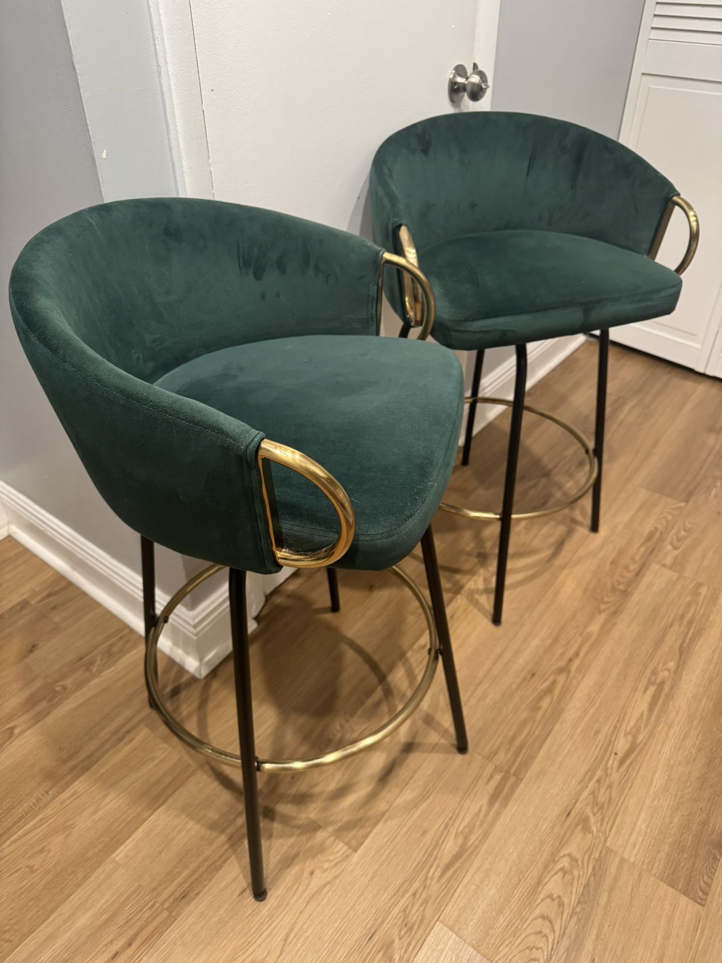 Set of 2 Modern Emerald Green Bar/Counter Stools