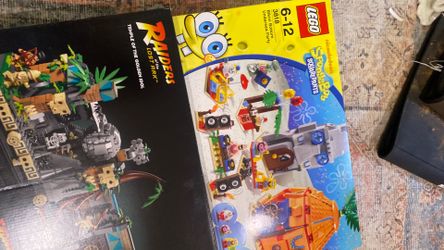 Lego sets sealed ! Retired !
