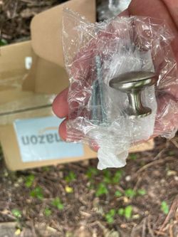 Cabinet hardware