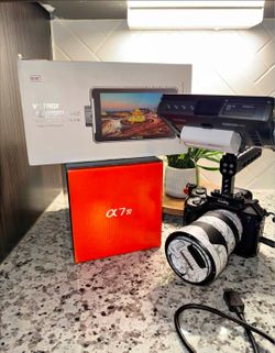 Sony a7IV Camera with 28-75mm lens