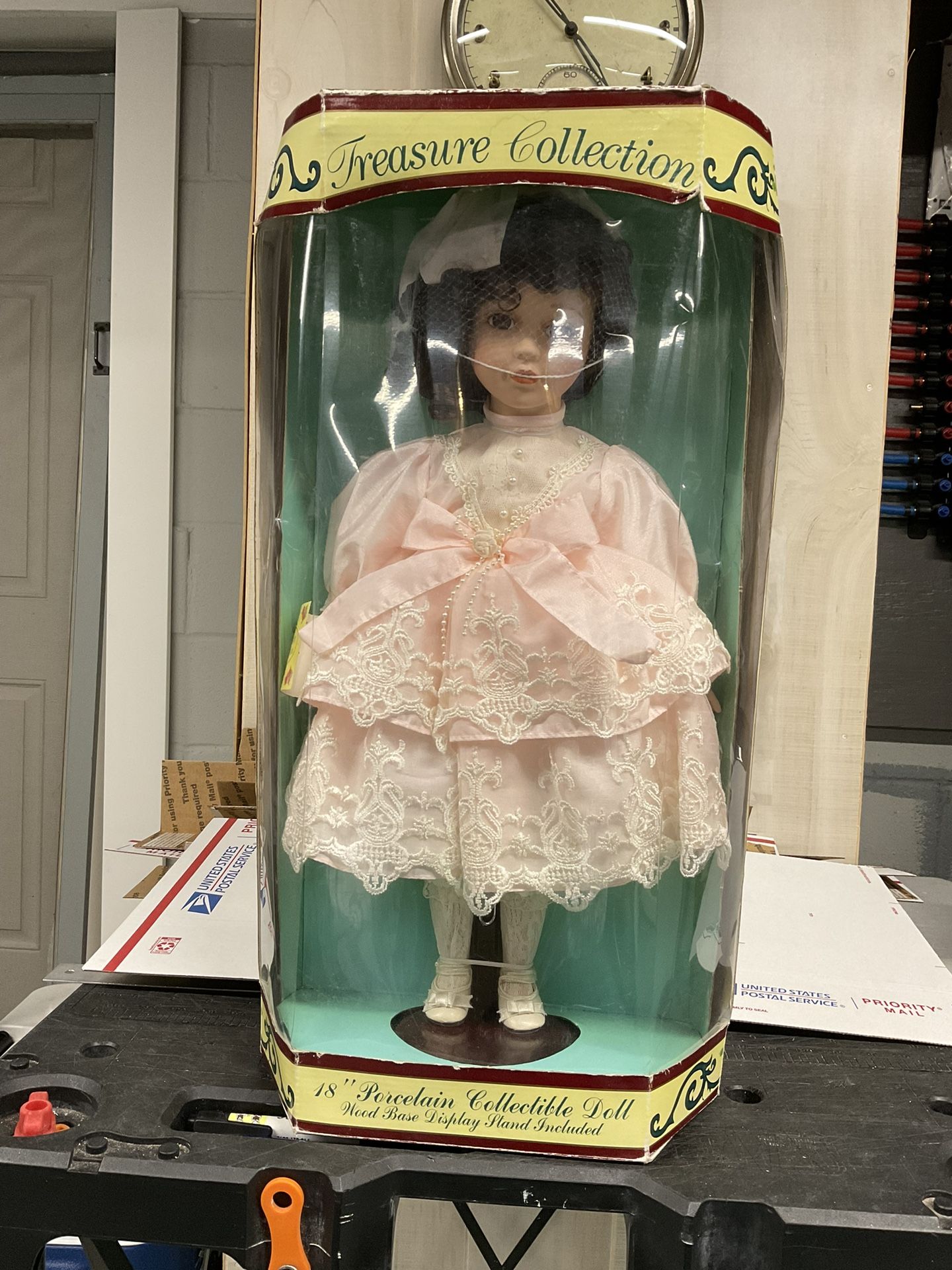 VINTAGE 18” PORCELAIN COLLECTIBLE DOLL