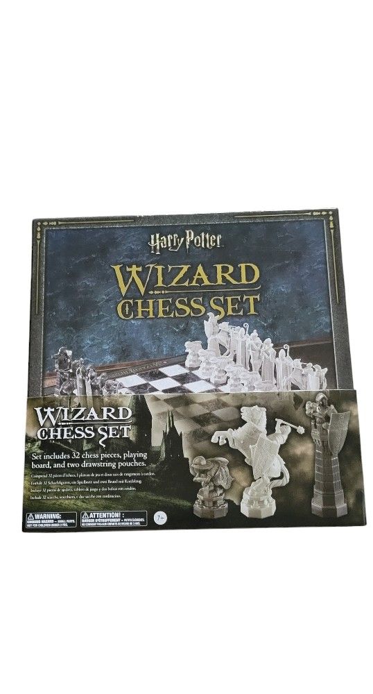 The Noble Collection NN7580 Harry Potter Wizard Chess Set