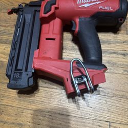 Milwaukee Nail Gun 