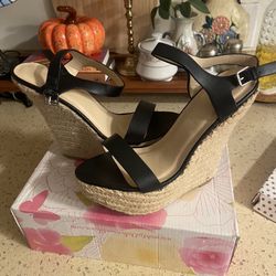Black Wedges Size 8