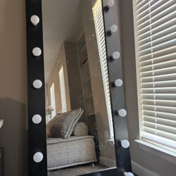 Mirror 