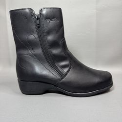 Martino Canada Women's Black Leather Zip Up Side Zip Ankle Boots Size 7