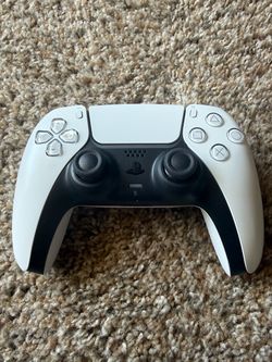 PS5 Controller in White