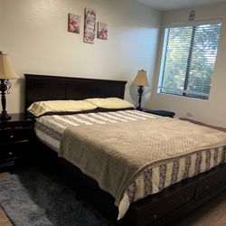 Cal King Bedroom Set 