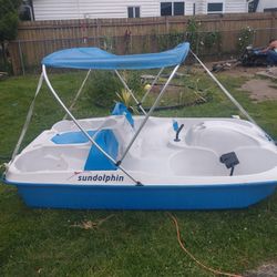 Sun Dolphin Sun Slider Peddle Boat 