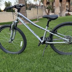 Specialized Hotrock 24”