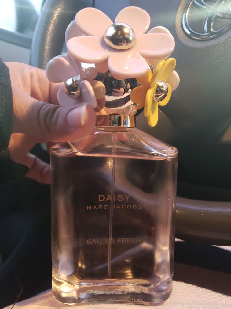 DAISY Marc Jacobs Perfume