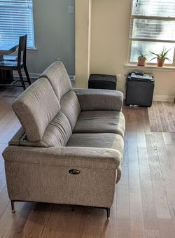 Reclining sofa and loveseat set | Gray color