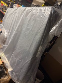 Full size mattress BOX