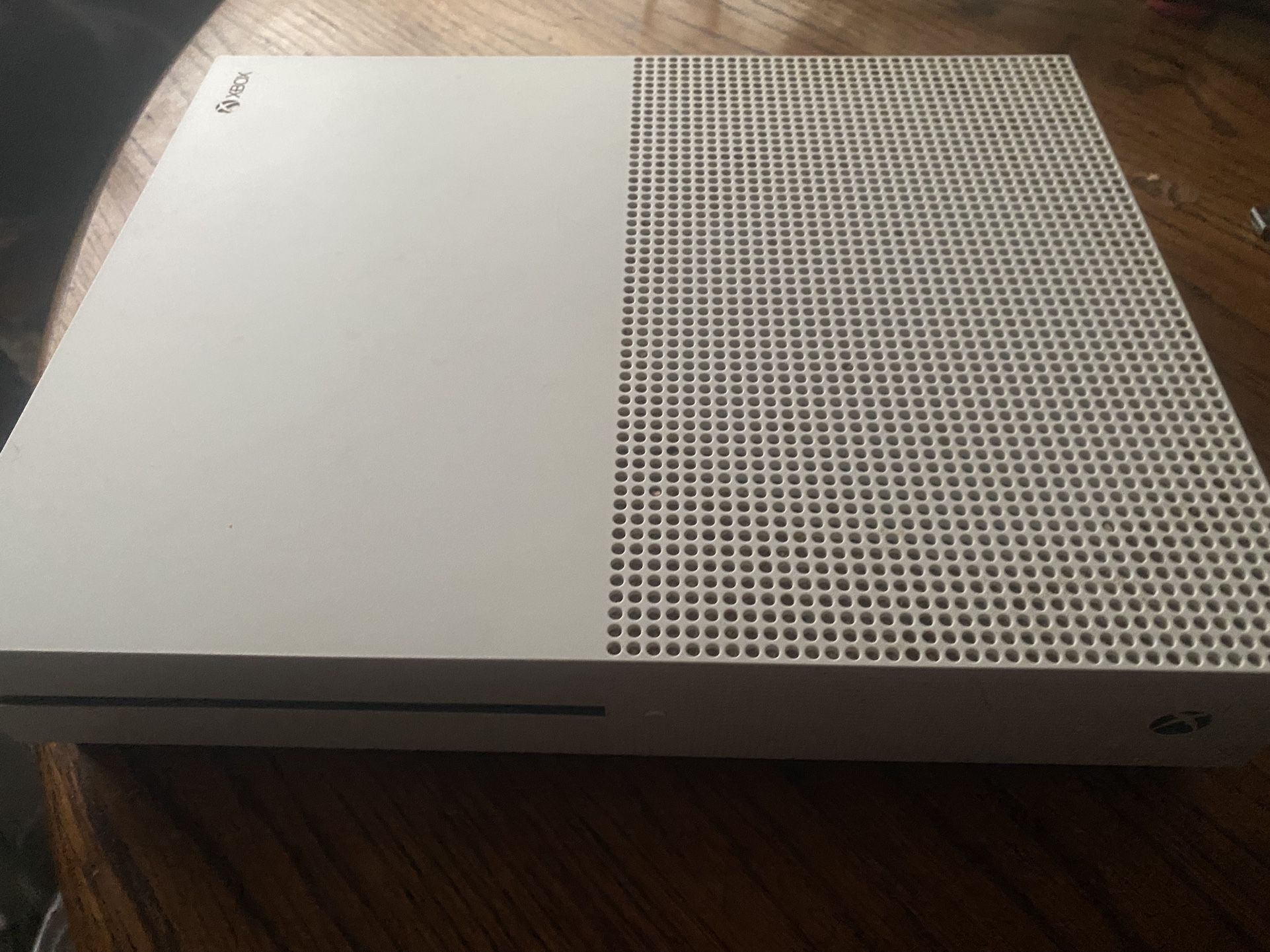 Xbox One S Great Condition
