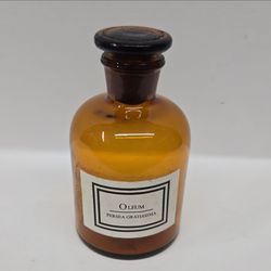 Oleum Persea Gratissima Amber Glass Apothecary Bottle