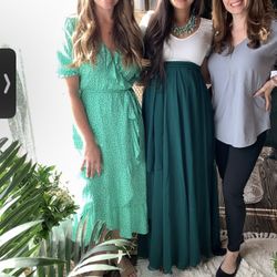 Gorgeous Emerald Green Flowy Skirt !