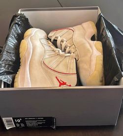 Air Jordan ‘Platinum Tint’ 11