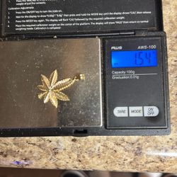 Weed Leaf Gold Pendant 