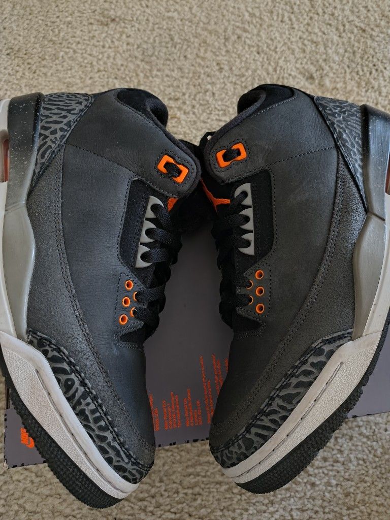 Jordan 3 FEAR Size 8.5 (NO TRADES)