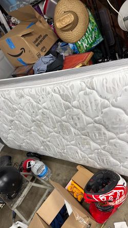 Twin mattress