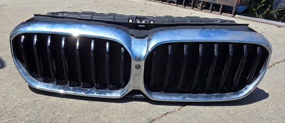 2021 2022 2023 BMW 5 SERIES FRONT GRILL AIR SHUTTER MOTOR  CAMERA