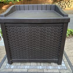 Suncast outdoor storage, resin patio deck, wicker design box with seat, hose storage