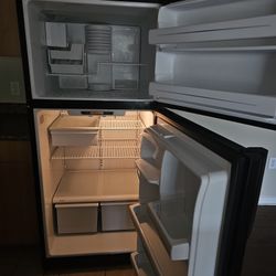 Ge Fridge $150