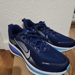Nike Vomero 18