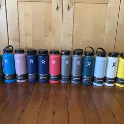 10 Hydro Flasks.