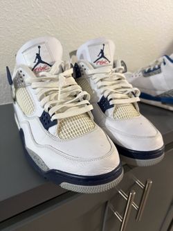 Jordan 4 “Midnight Navy” Size 13