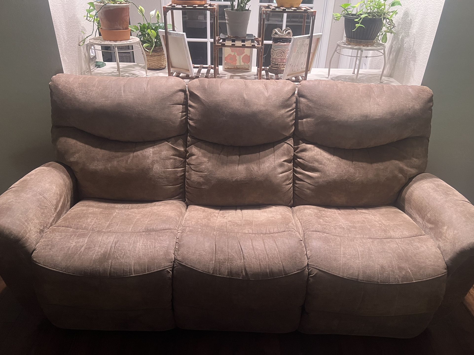La-Z-Boy Couch And Recliner 