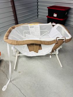 Baby Bassinet with White Metal Stand