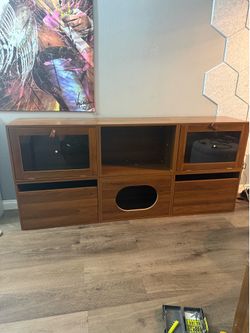 Tv stand