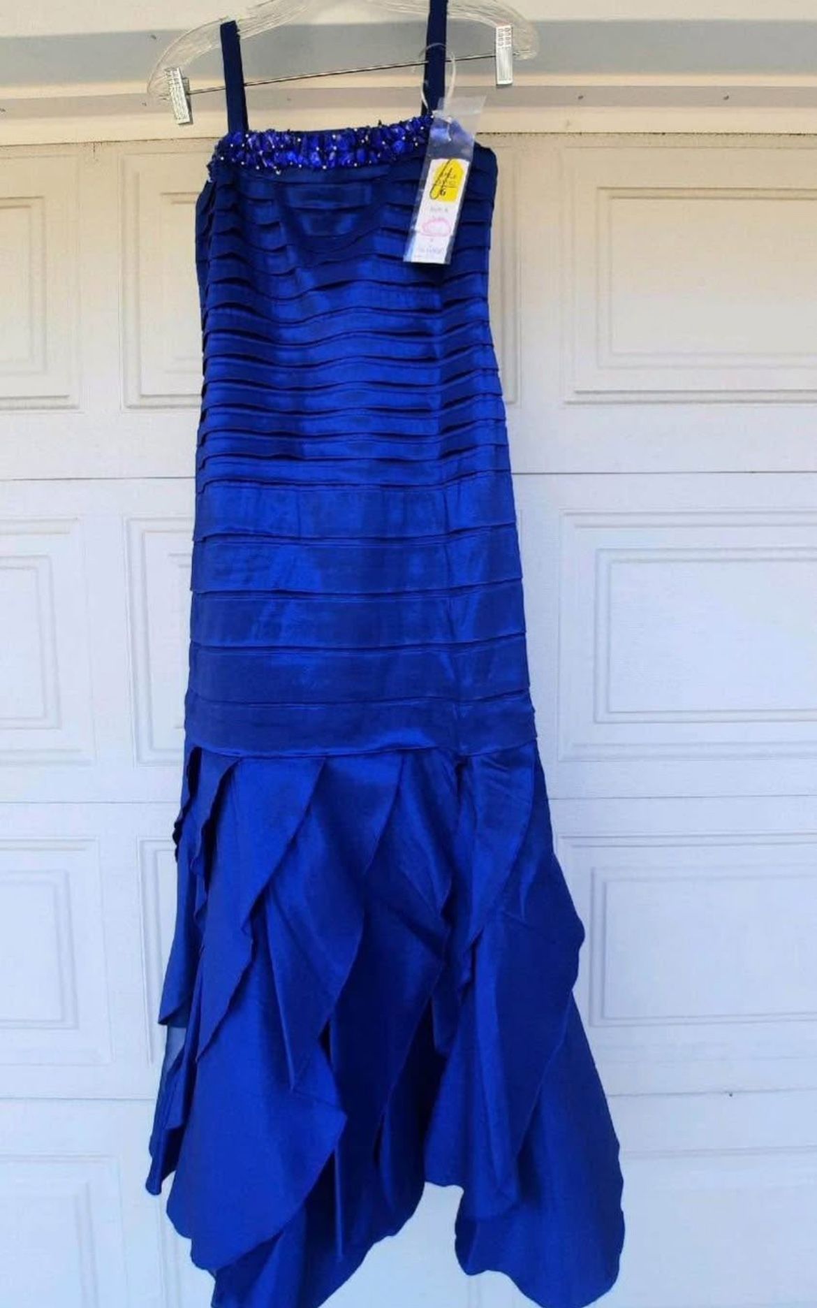 Von Maur Dress - Size 6