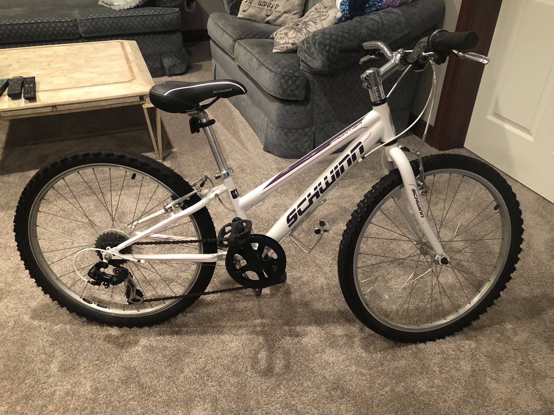 24 Inch Women’s Schwinn Bike