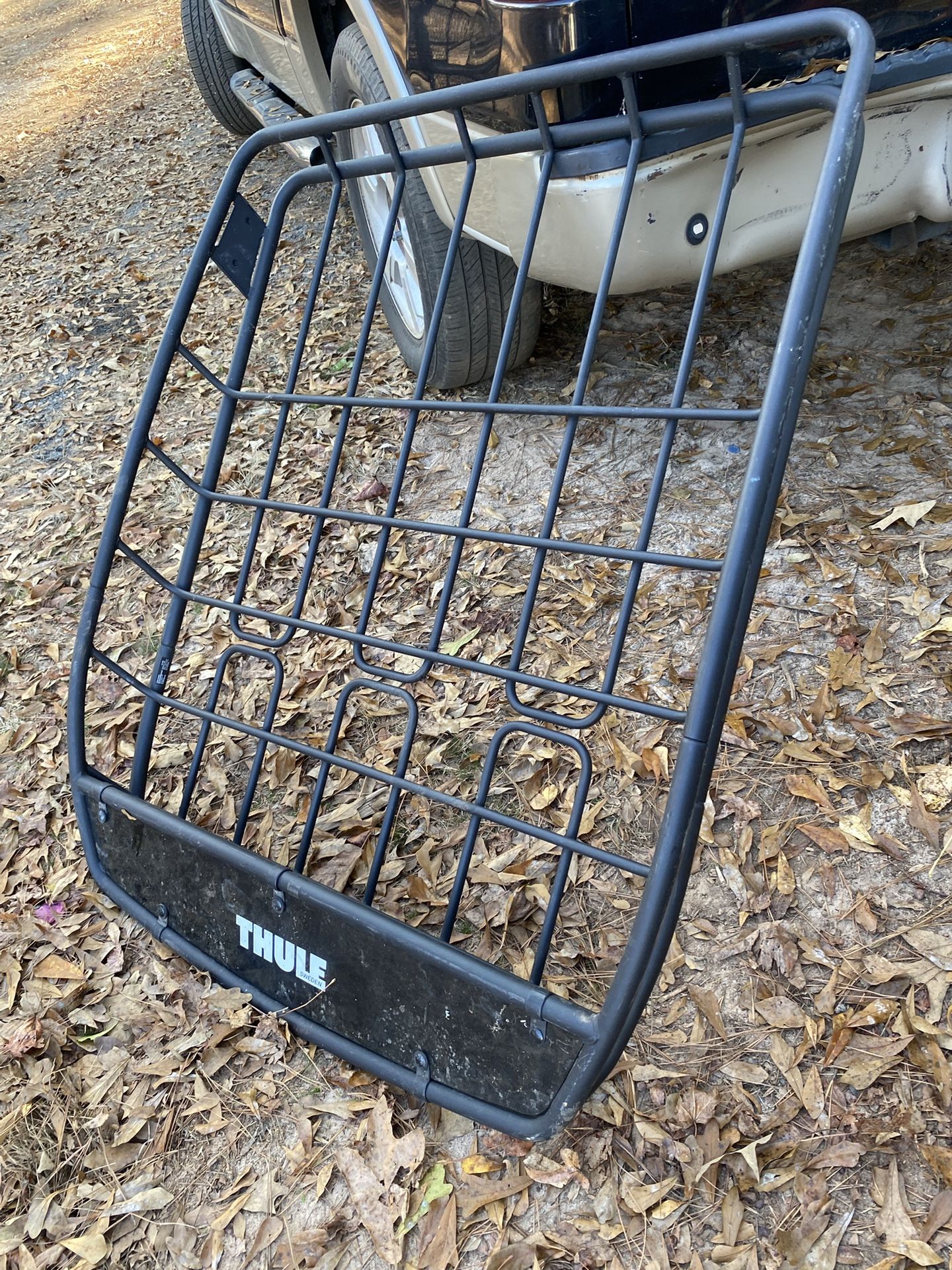 Thule 859XT Canyon XT Basket, Black, 41”x50”