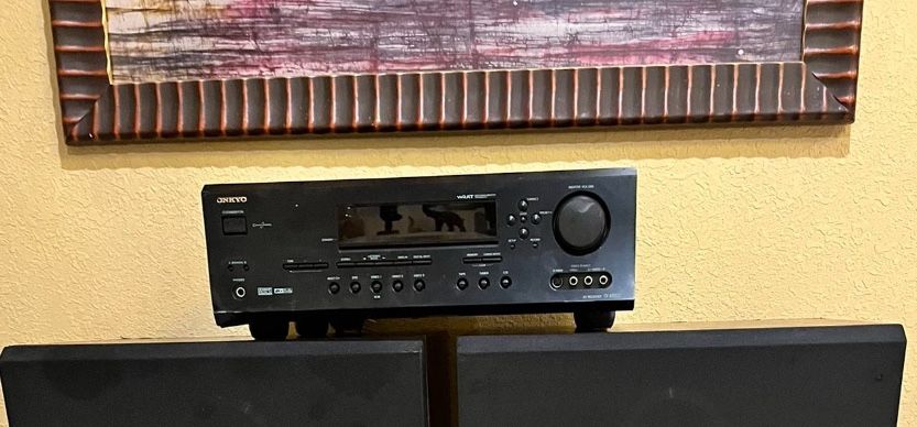 ONKYO MODEL TX-SR-502 6.1 Inch 450w Digital Receiver Amplifier…In Good Working Condition…$95