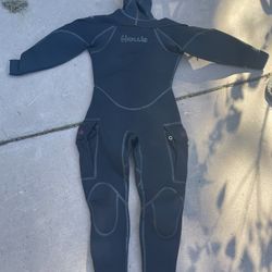 Neotek Hollis Dive WetSuit In Amazing Condition
