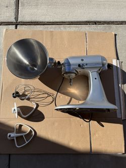 KitchenAid 5-Quart Tilt-Head Stand Mixer