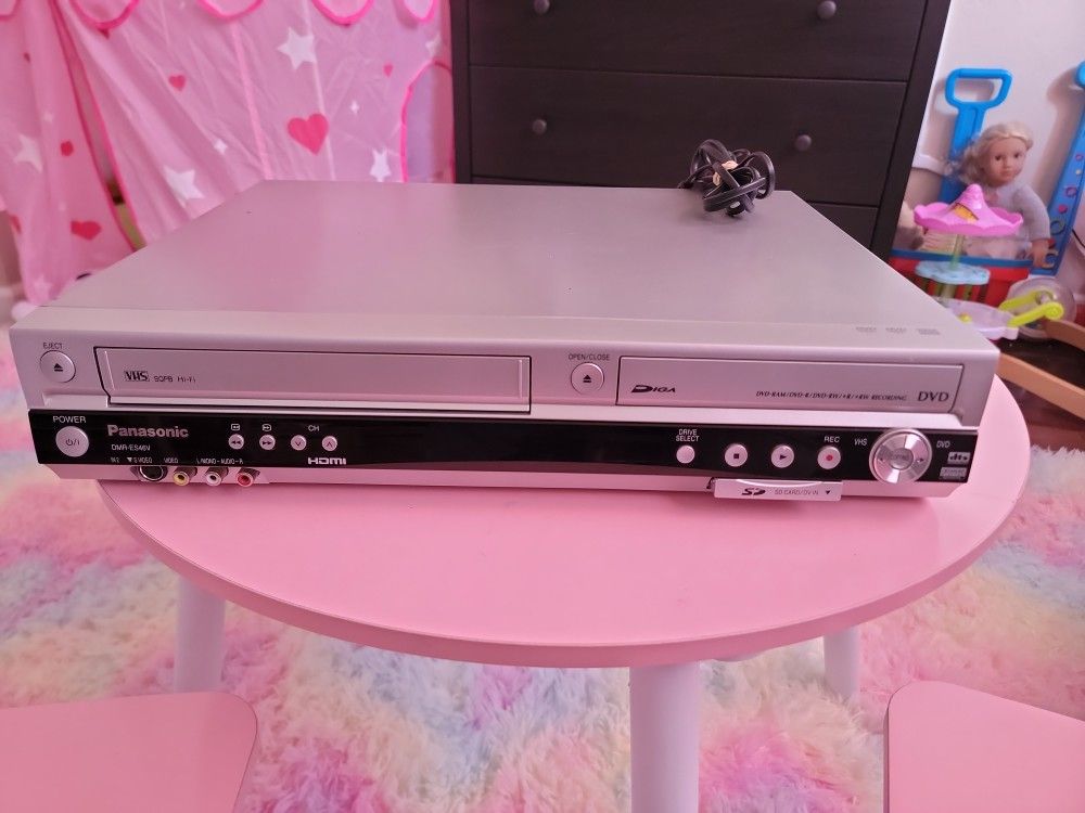 Panasonic DMR-ES46VS Vhs DVD Recorder SD Card DVD In