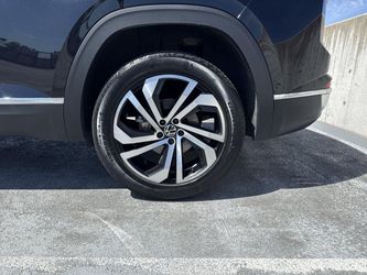 2020 Volkswagen Atlas Cross Sport