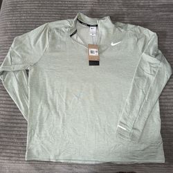 Light Green Men’s Nike Running Repel Therma Fit